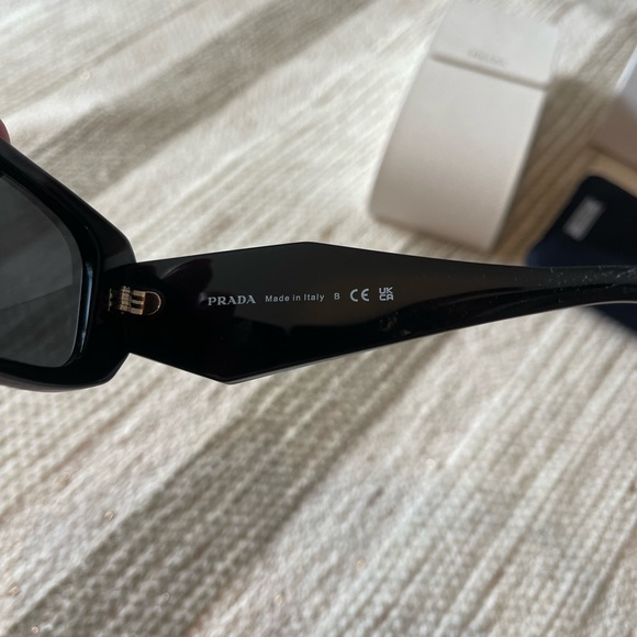 PRADA dark lens, triangle SPR 17W Black Unisex Sunglasses with box, case, & bag. - Picture 6 of 9